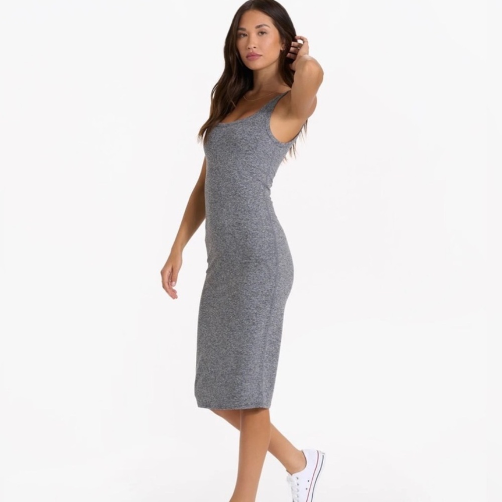 vuori essentials dream knit tank dress heather gray large vuori